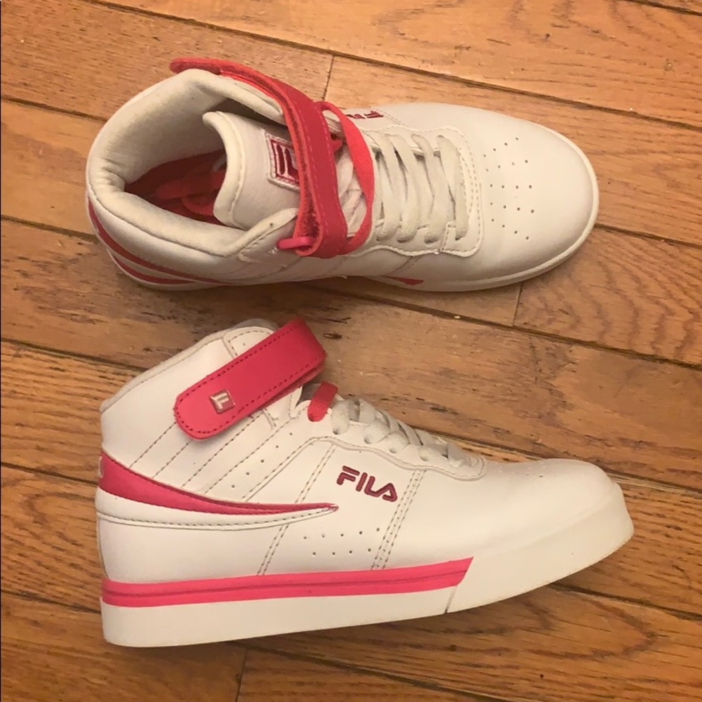 Fila sneaker kids size 2
